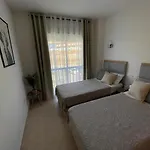 Skyview Apartment *
